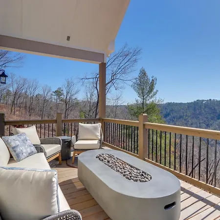 Newly Built Modern Cabin With Game Room In Ellijay!